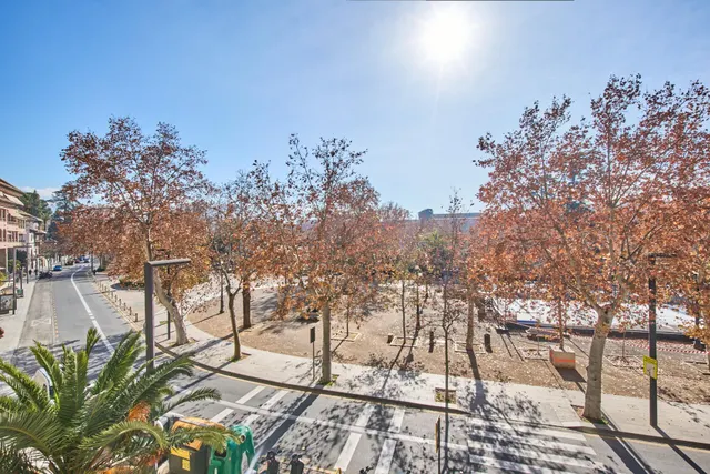 Residencia exclusiva en Paseo del Salón con vistas despejadas — 27