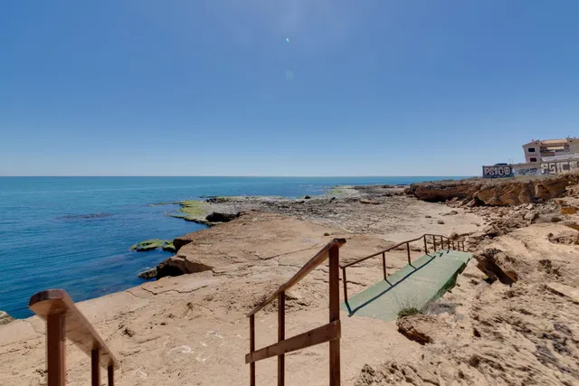 Spacious Apartment in Lomas de Mar, Torrelamata — 48