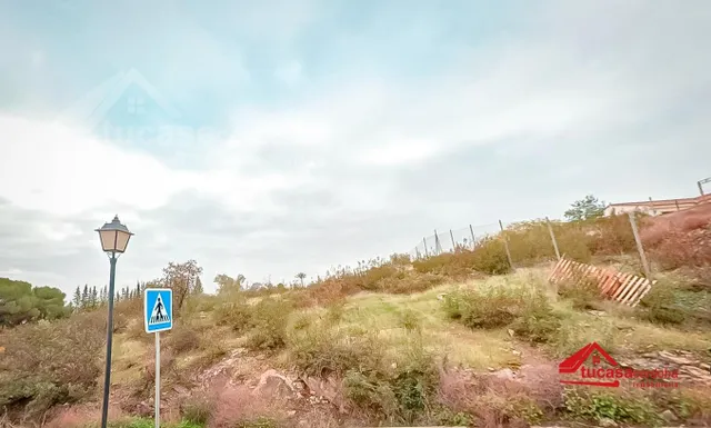 ¡Oportunidad única! Terreno urbano en zona Ermita de Santo D - foto 4