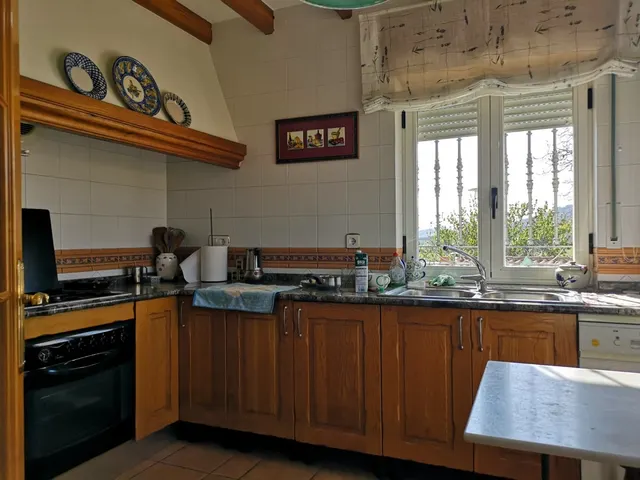 Urbis te ofrece un espectacular terreno con chalet en venta en Ciudad Rodrigo, Salamanca. — 19
