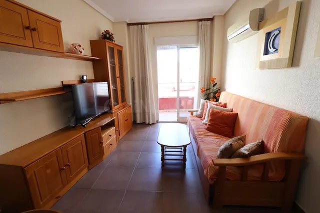 Apartamento en el centro de Torrevieja — 2