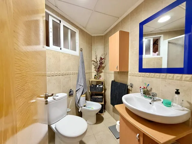 Vivienda en carretera de agost de san vicente con 3 dormitorios, garaje, trastero, patio y balcon — 7