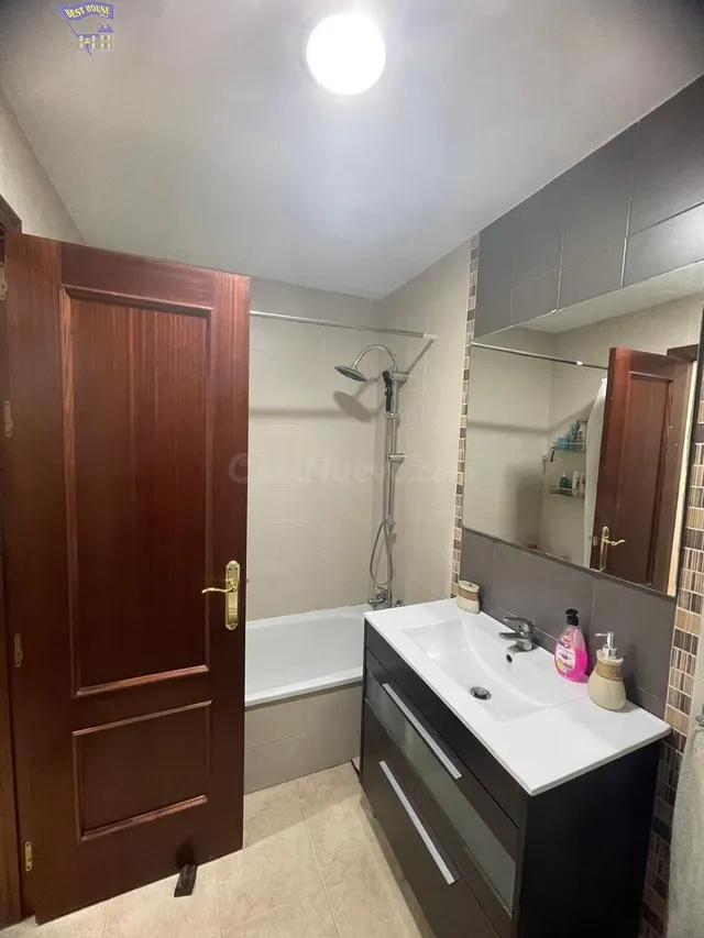 SE VENDE PISO EN ARCOS DE LA FRONTERA (ZONA PORTICHUELO) - foto 5