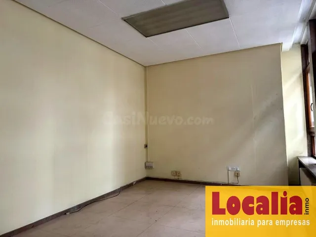 Excepcional local para oficinas en Santander. — 20