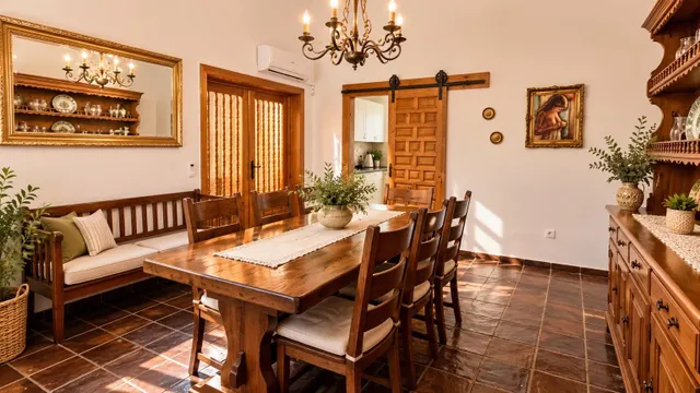 Chalet independiente con piscina salina  y jardin  de 1000 m — 6