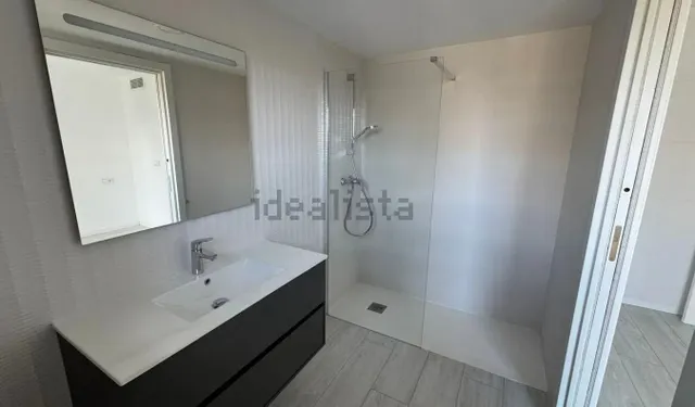 ALQUILER DE EXCELENTE VIVIENDA EN LA EXCLUSIVA ZONA DE PAU V / URBANIZACIÓN CON TODOS LOS SERVICIOS — 9