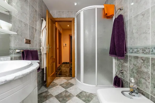 Magnífica casa unifamiliar de 4 dormitorios grandes en Otura — 43