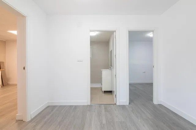Te ofrecemos esta propiedad junto Centro Comercial Aljub y Bomberos con más de 1.000 metros de terreno y 2 casas independientes para disfrutar en familia!!!! — 44
