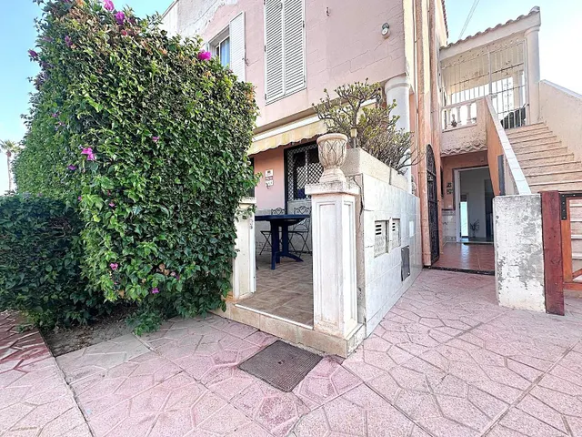 Se vende bonito adosado de 3 dormitorios 2 baños — 18