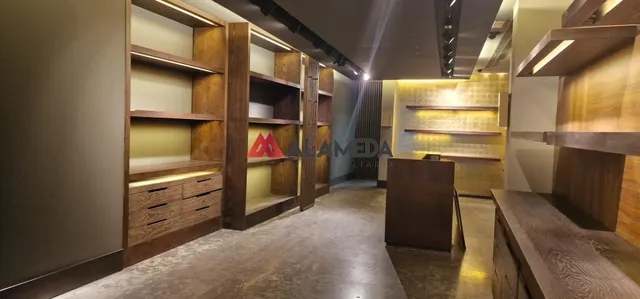 LOCAL COMERCIAL EN CALLE LA FUENTE — 2