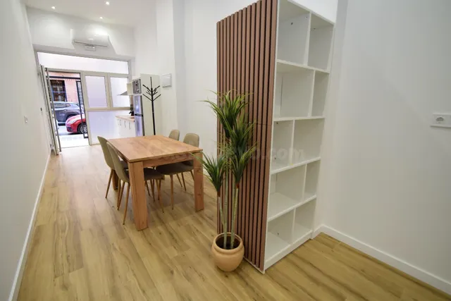 Inmueble reformado con encanto y techos altos en La Raiosa – - foto 3