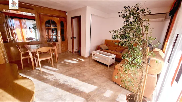 VENTA DE PISO DE TRES DORMITORIOS EN ZONA DE VILLAYUVENTUS-R