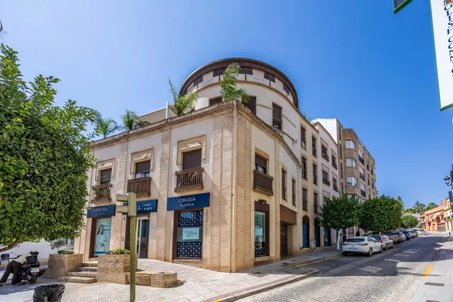 se alquila piso  SIN MUEBLES de 2 habitaciones 2 baños, terraza, garaje en castilleja de la cuesta — 5