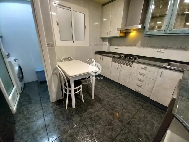 Precioso piso con parking en El Carmel. — 5