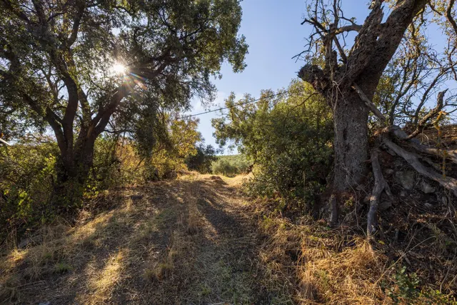 En uno de los pueblos más bonitos de España, finca ideal para rehabilitar y usar como alojamiento turístico — 12
