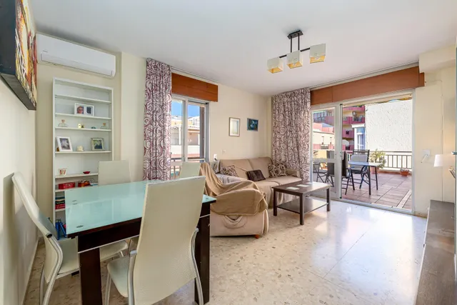Piso con gran terraza de 29 m2 en segunda línea de playa – Fuengirola — 6
