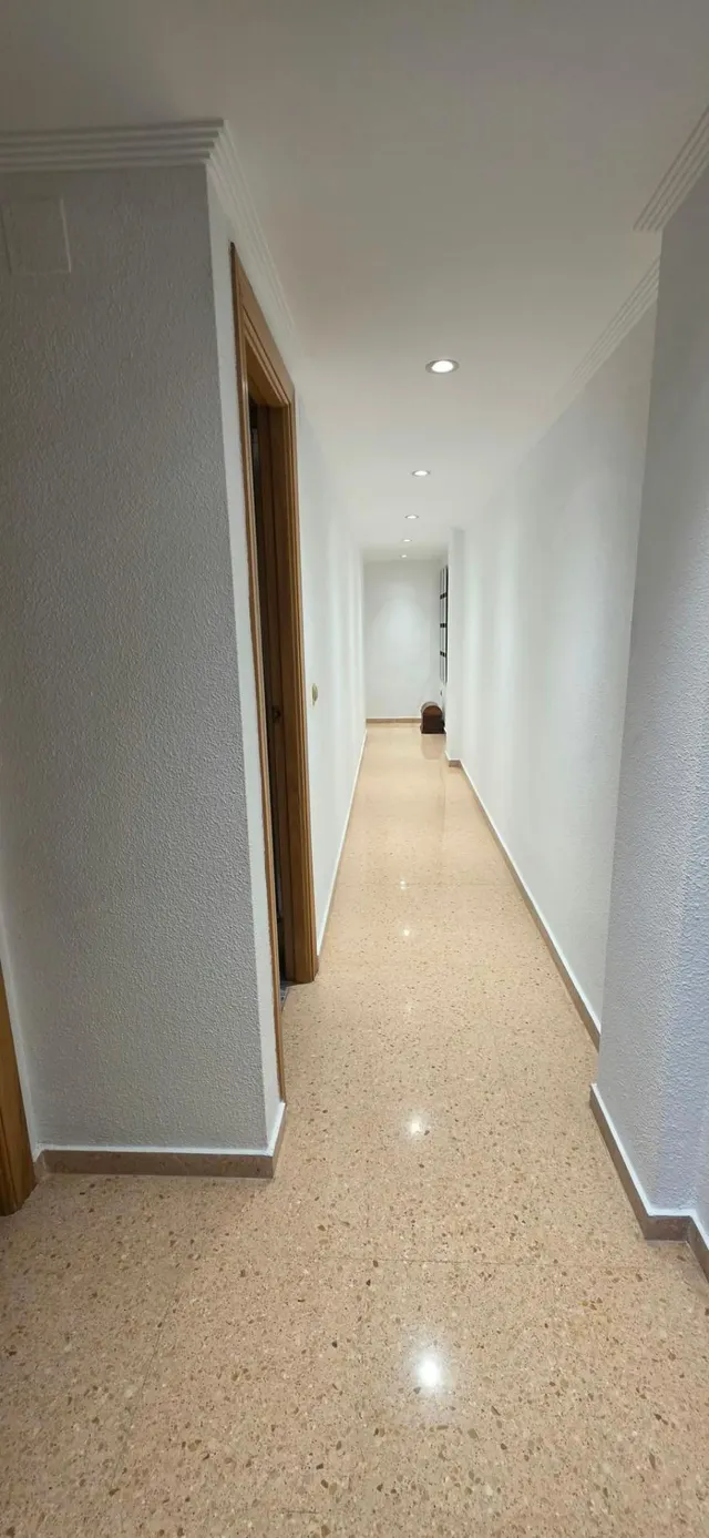 PISO A LA VENTA AMPLIO, LUMINOSO Y CON PLAZA DE GARAGE — 10