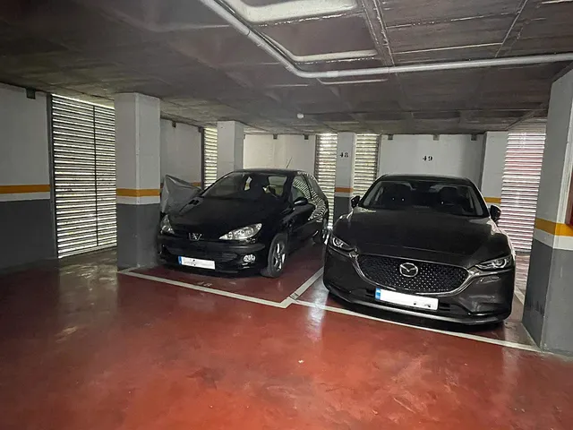 ¡OLVÍDATE DE BUSCAR APARCAMIENTO! PLAZA TOP EN CARRÚS OESTE — 7
