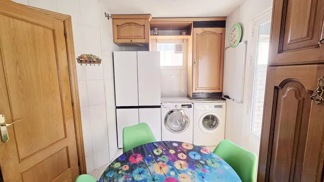 Alquiler de habitaciones por temporada en chalet con piscina de Villanueva de la Cañada (Madrid). — 6