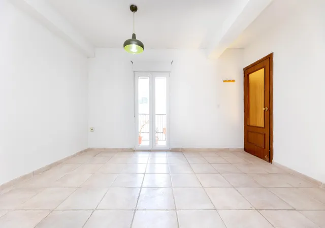 ☀️ Luz, balcón y ubicación: una oportunidad única en Acera de San Ildefonso — 13