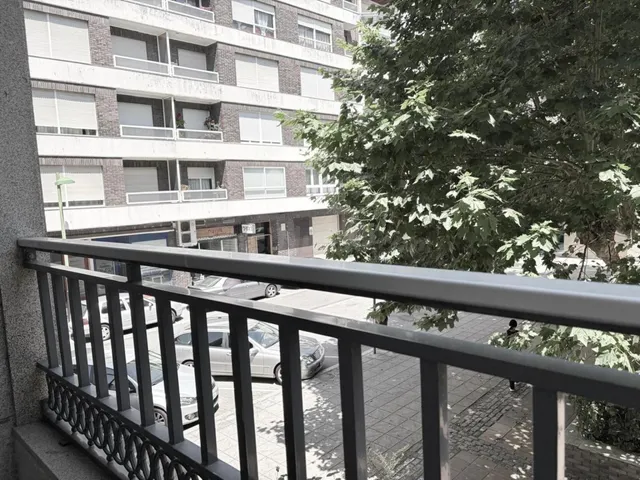 Vivienda completamente reformada mediante una cuidada actual - foto 3