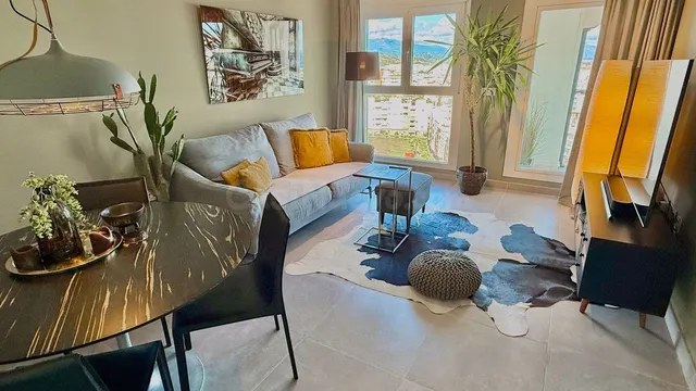 Ático 2 habitaciones 107m² en venta - Zona Las Mesas — 3