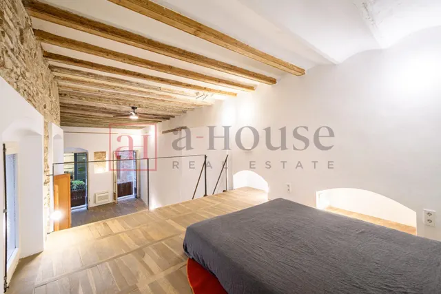 Piso con 2 lofts independientes con balcon baños cada uno y una excelente ubicación en el gòtico — 13
