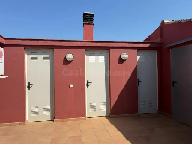 Vive en el corazón de Castelló d’Empúries: piso listo para entrar a vivir — 30