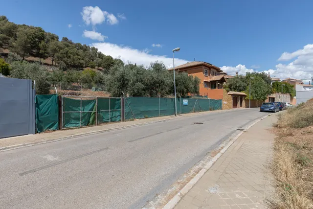 Parcela Urbanizable en Carretera de la Sierra — 16