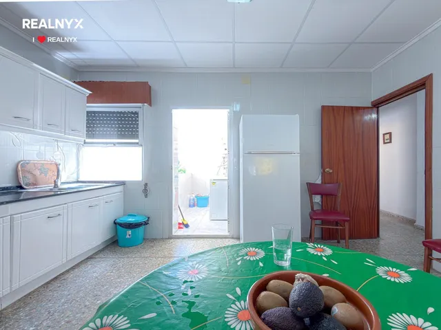GRAN ÁTICO EN TORREVIEJA: 4 HAB, 1 BAÑO — 15