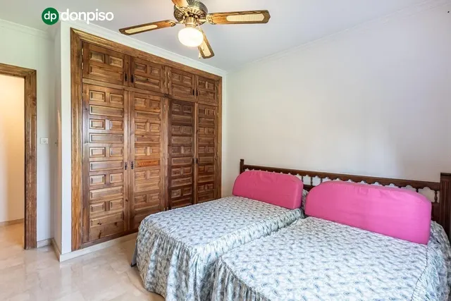 Espectacular Chalet en Ogijares - Ideal para Familias — 36