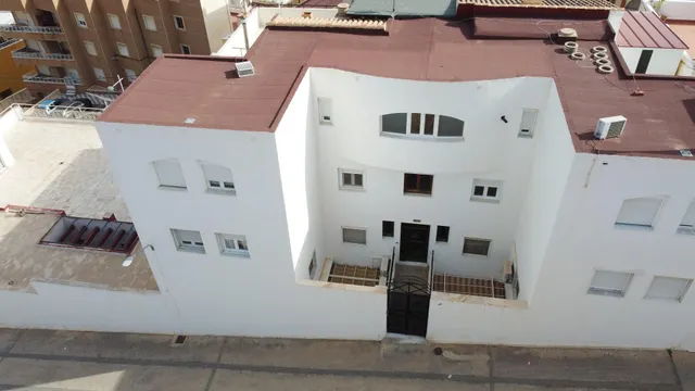 Piso en excelente zona de Macael — 24
