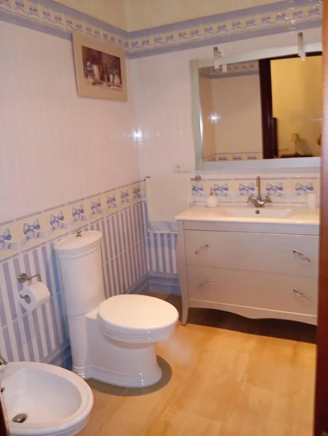 Villa de lujo con finca de 3.500 m2, piscina, casa de invitados y caballeriza — 24