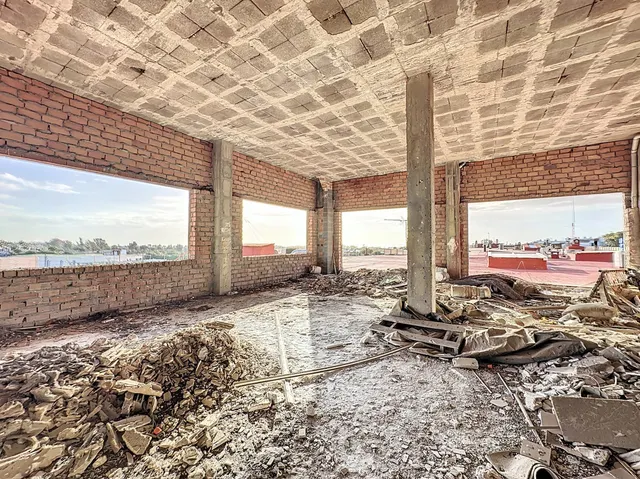 Local comercial 898m² en venta - Costa Del Sol — 21