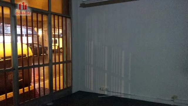 AMPLIO LOCAL COMERCIAL PRÓXIMO A AL RESIDENCIA