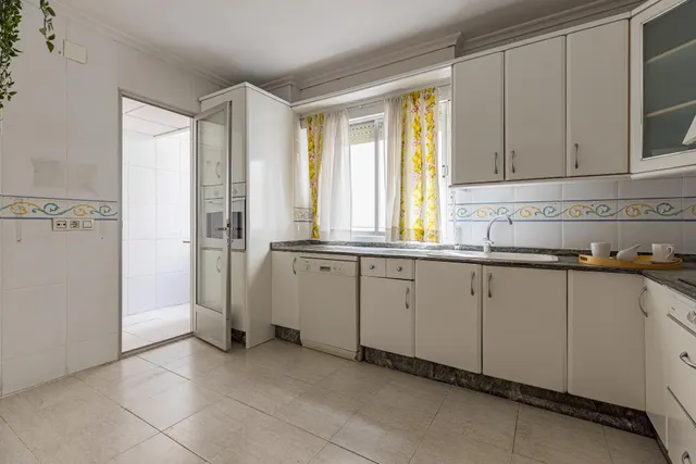 Vivienda muy luminosa en plaza Cruz Roja — 15