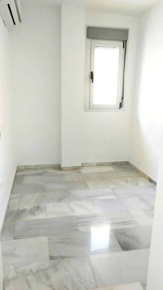 Fuengirola playa, centrico y renovado. Alta rentabilidad. — 8