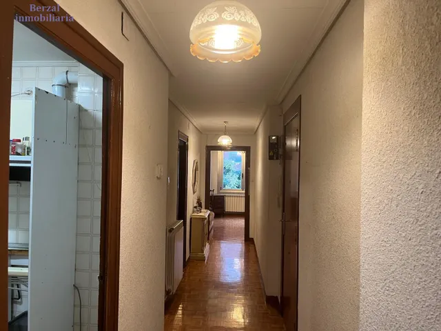 Piso de tres habitaciones en pleno centro peatonal — 32