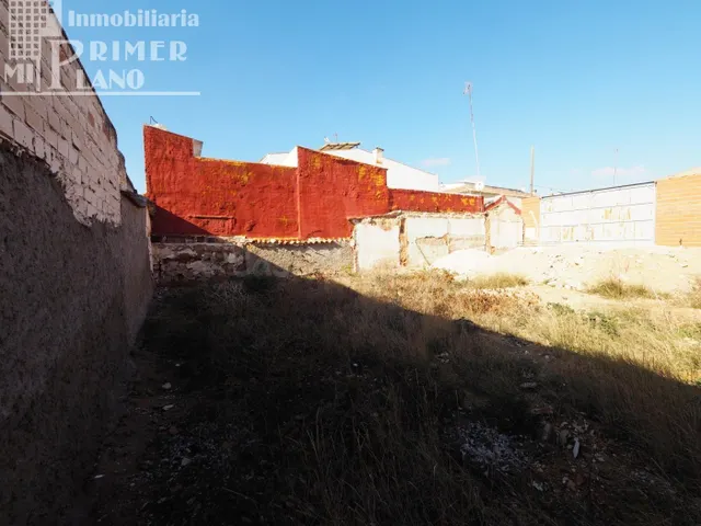 Solar de 340 m2 junto a c/Espartero con 16 m de fachada, ide - foto 4