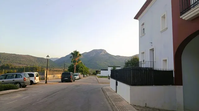 Casa semi adosada con encanto, garaje privado y amplia terraza en pleno corazón de Alcalalí — 27