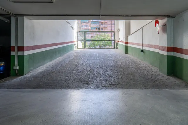 Se vende plaza de garaje en Parque Lagos cerca de Carrefour — 15