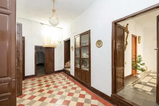 CASA EN PLENO CENTRO DE ALHENDIN — 28