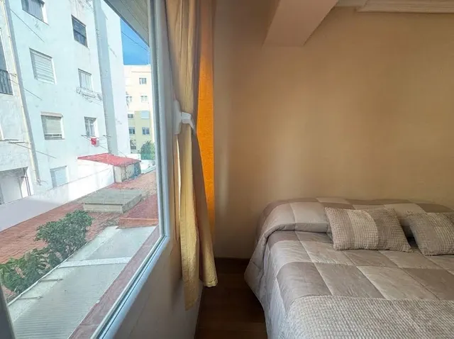 Estupendo piso de 3 habitaciones, con terraza, semi reformado. Zona Marxalenes - General Avilés — 20