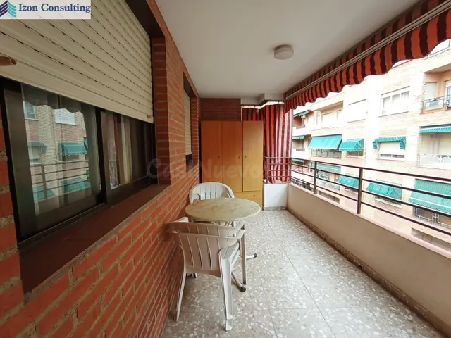 Gran oportunidad en Albacete: 4 dormitorios, 2 baños y para  - foto 3