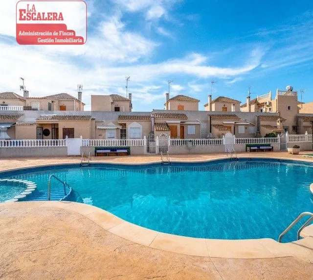 Casa 3 habitaciones en venta - Santa pola