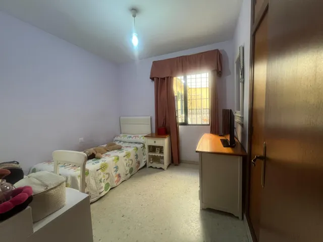 ESPECTACULAR PISO EN AVDA PUERTA DEL SUR — 36