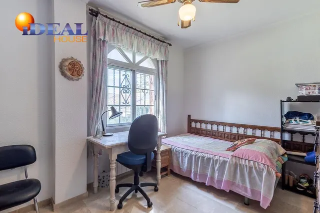 Espectacular Chalet en Ogijares - Ideal para Familias — 37