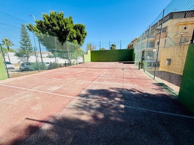 Estupendo piso 4 dormitorios planta baja con grandes terrazas en pinillo (Torremolinos) — 37