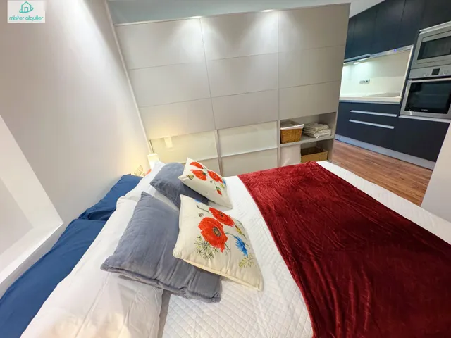 ELEGANCIA MEDITERRÁNEA A POCOS METROS DE LA ARENA DORADA — 39
