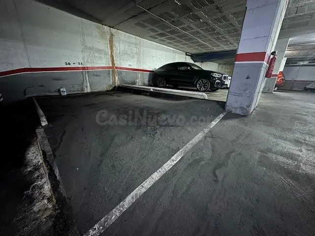 Plaza de Parking en Venta de 23 m2 entran furgonetas grandes - foto 2